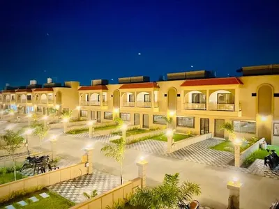 Residential House / Villa for sale in Surat